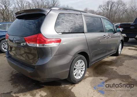 2012 Toyota Sienna Xle V6 8 Passenger from USA, damaged, VIN 5TDYK3DC8CS226243